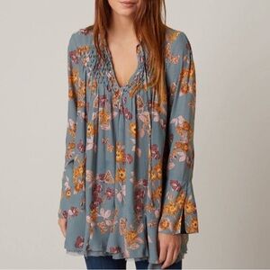 Free People Crepe Top Tunic in blue Boho Floral